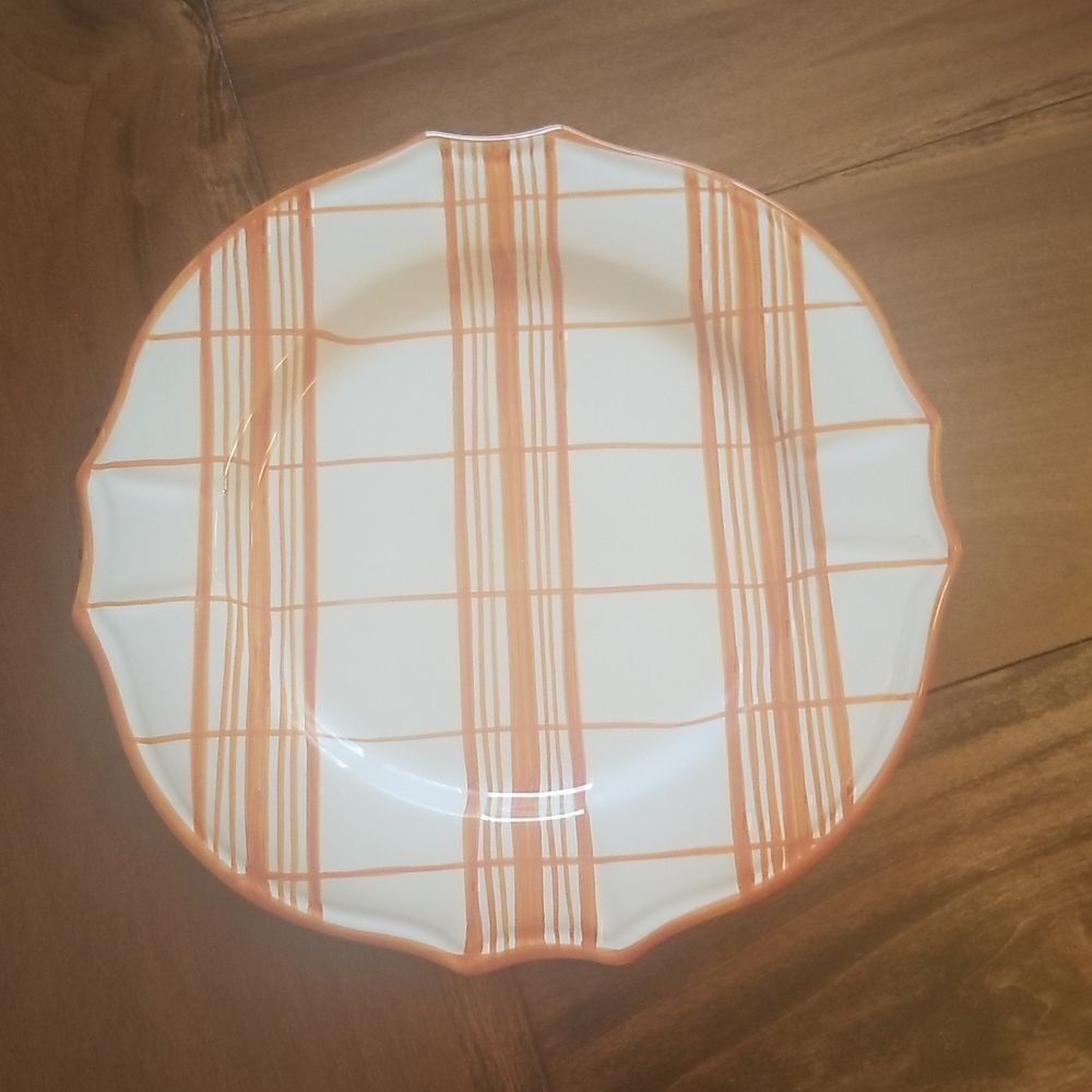 Jilly Walsh for Mariposa decorative plate 